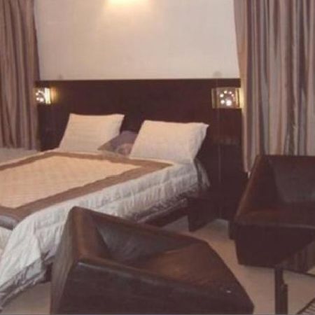 Hotel T.A.P. Gold Crest Bengaluru Pokój zdjęcie
