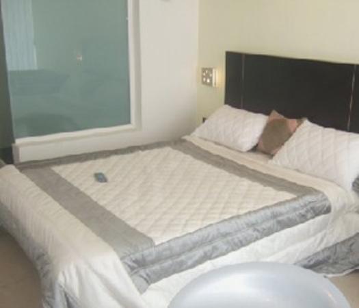 Hotel T.A.P. Gold Crest Bengaluru Pokój zdjęcie